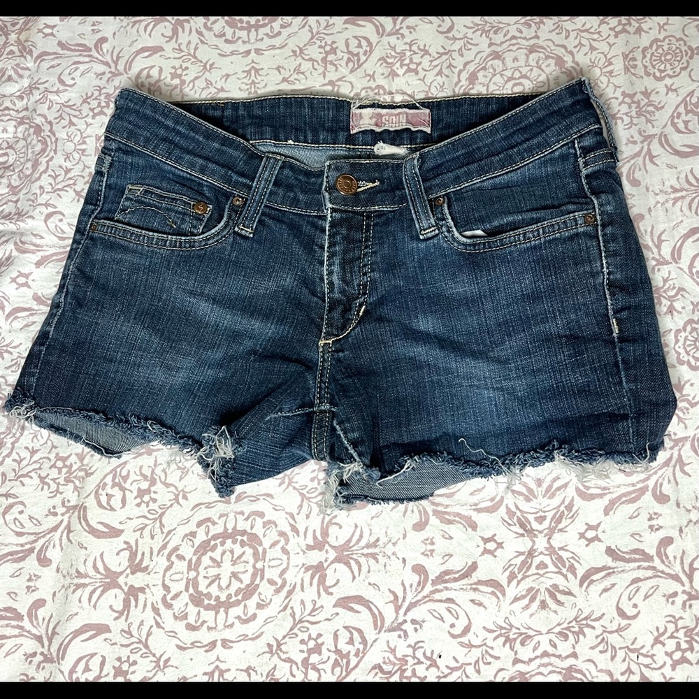 SOIN Denim Mid-Rise Shorts / Size not listed, see measurements!